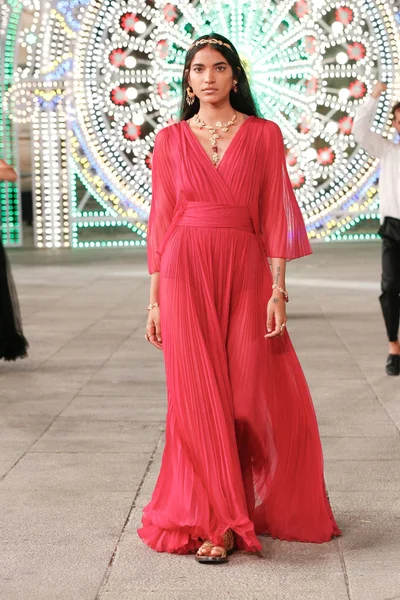 Look 27